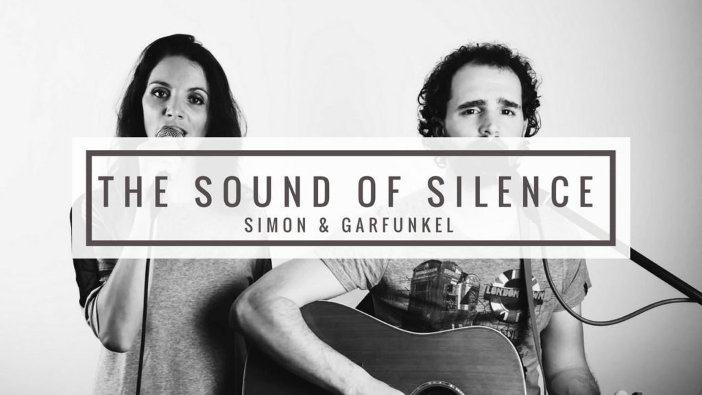 Nelly et Thomas en noir et blanc, vignette de la reprise The Sound of Silence